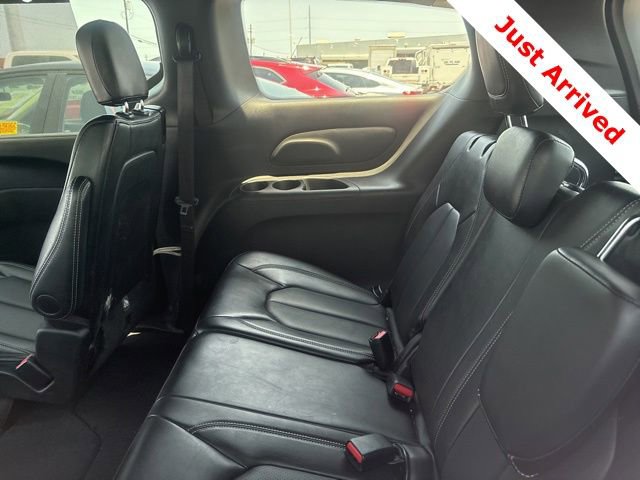 Used 2025 Chrysler Pacifica Select FWD image 16