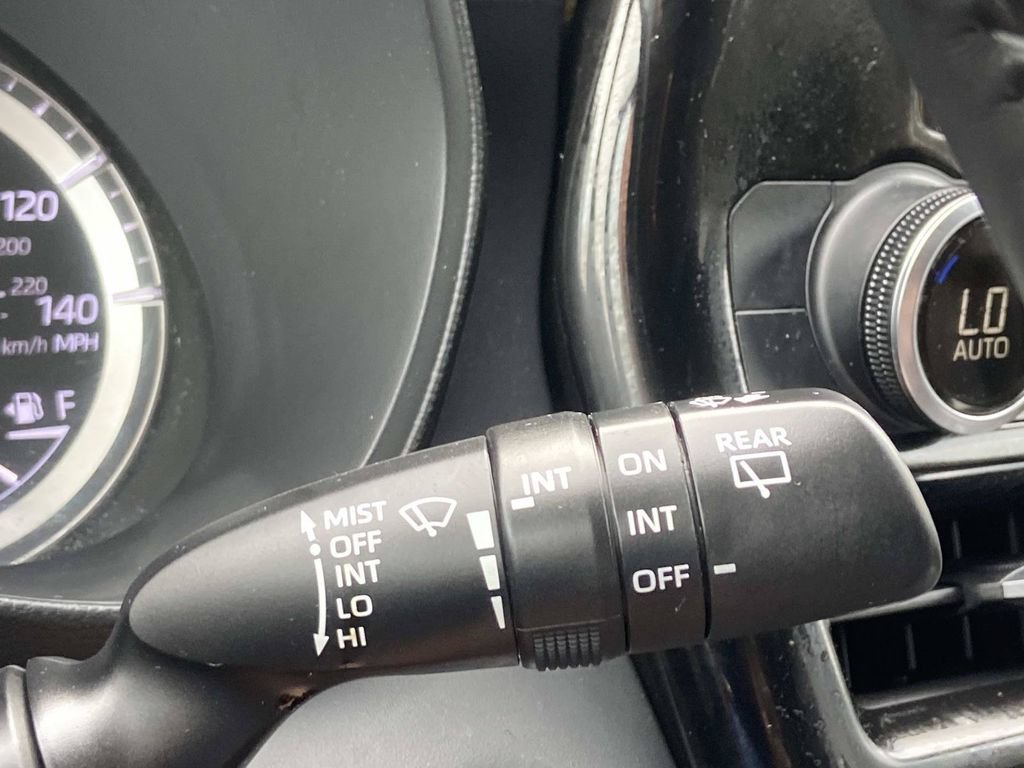 Used 2023 Toyota Highlander LE FWD image 35