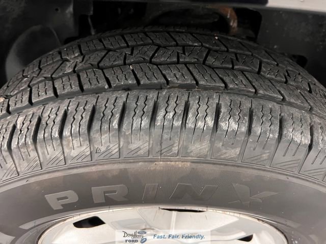 Used 2014 GMC Yukon XL SLT RWD image 16