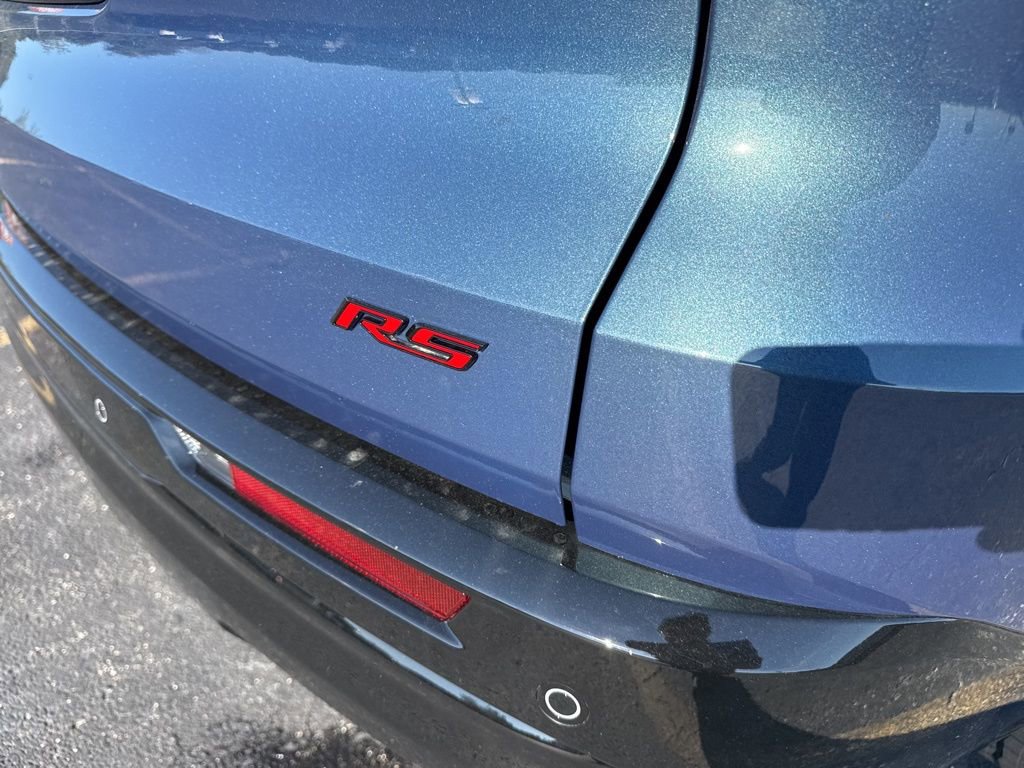 New 2026 Chevrolet Traverse RS w/ LPO, Floor Liner Package image 5