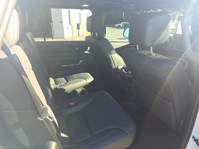 Used 2026 Toyota Sequoia Platinum AWD/4WD image 18