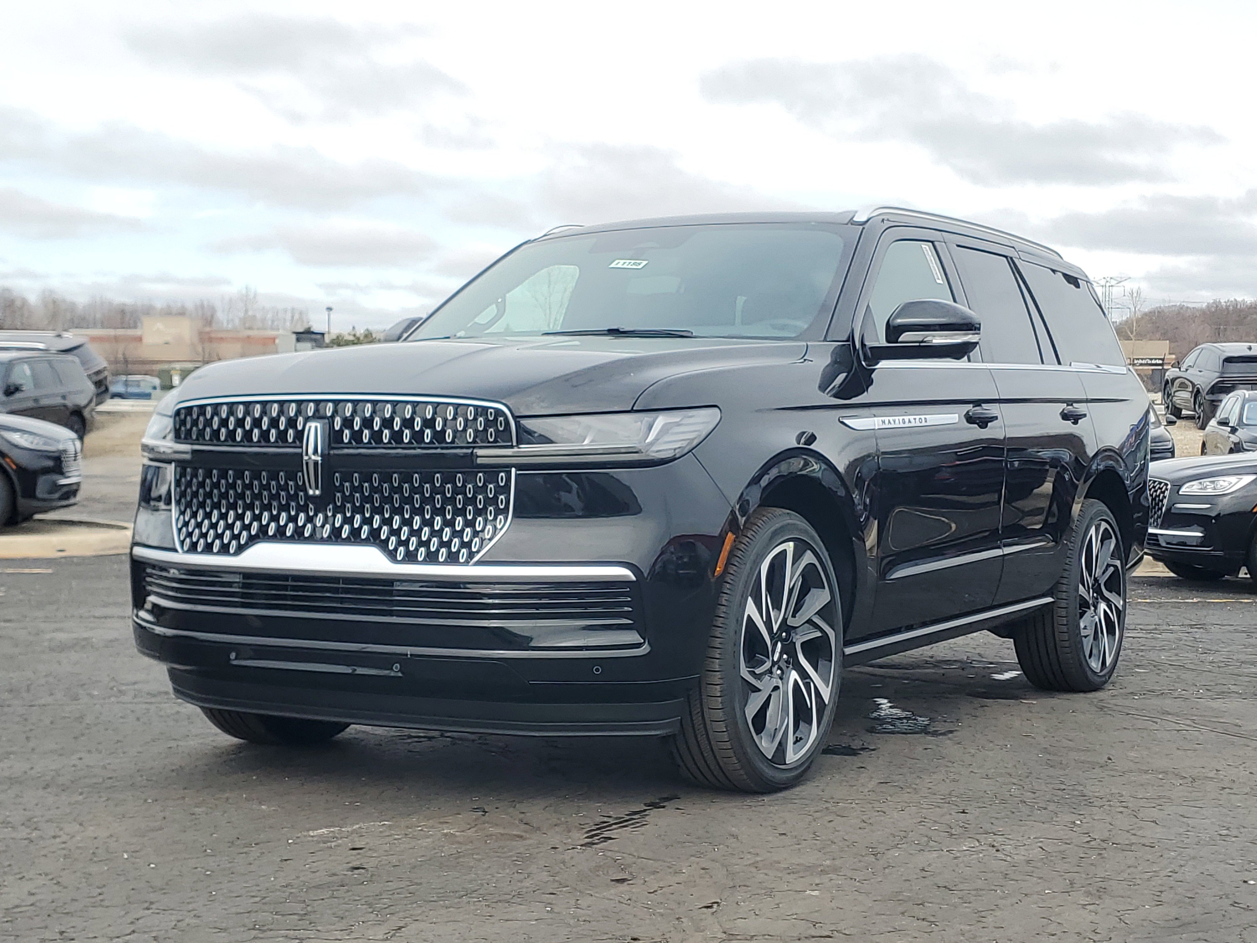 New 2026 Lincoln Navigator Reserve image 2