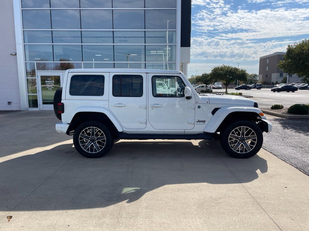 Used 2024 Jeep Wrangler High Altitude AWD/4WD image 4