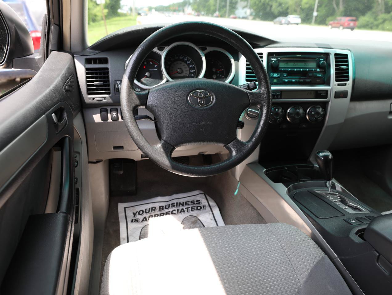 Used 2005 Toyota 4Runner SR5 AWD/4WD image 14