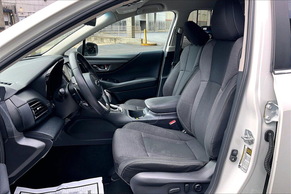 Used 2021 Subaru Outback Premium w/ Popular Package #1 AWD/4WD image 14