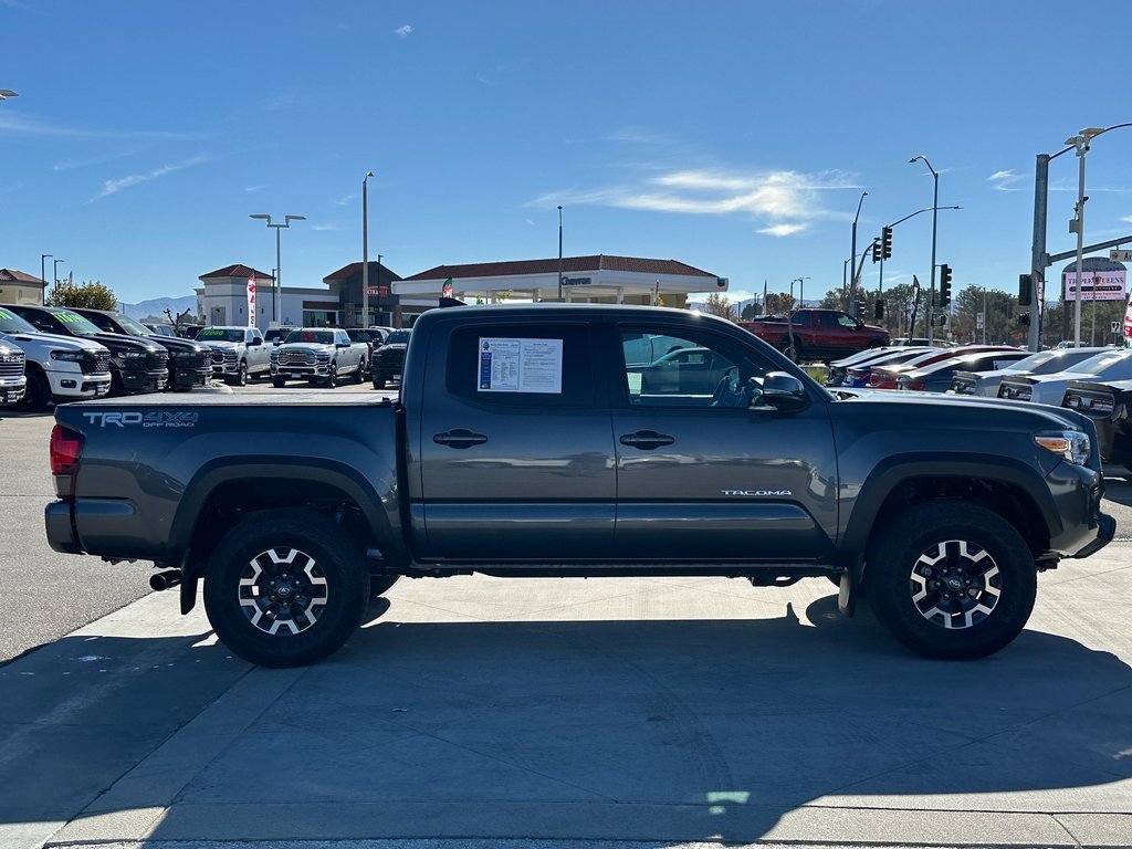 Used 2019 Toyota Tacoma TRD Off-Road image 7