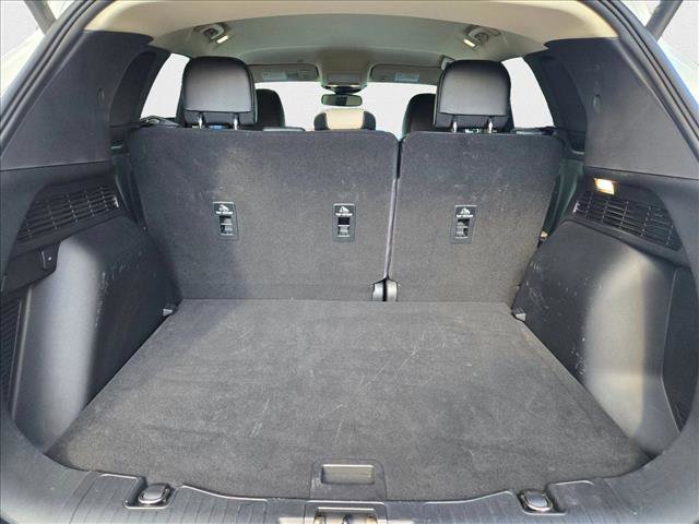 Used 2020 Ford Escape Titanium image 6