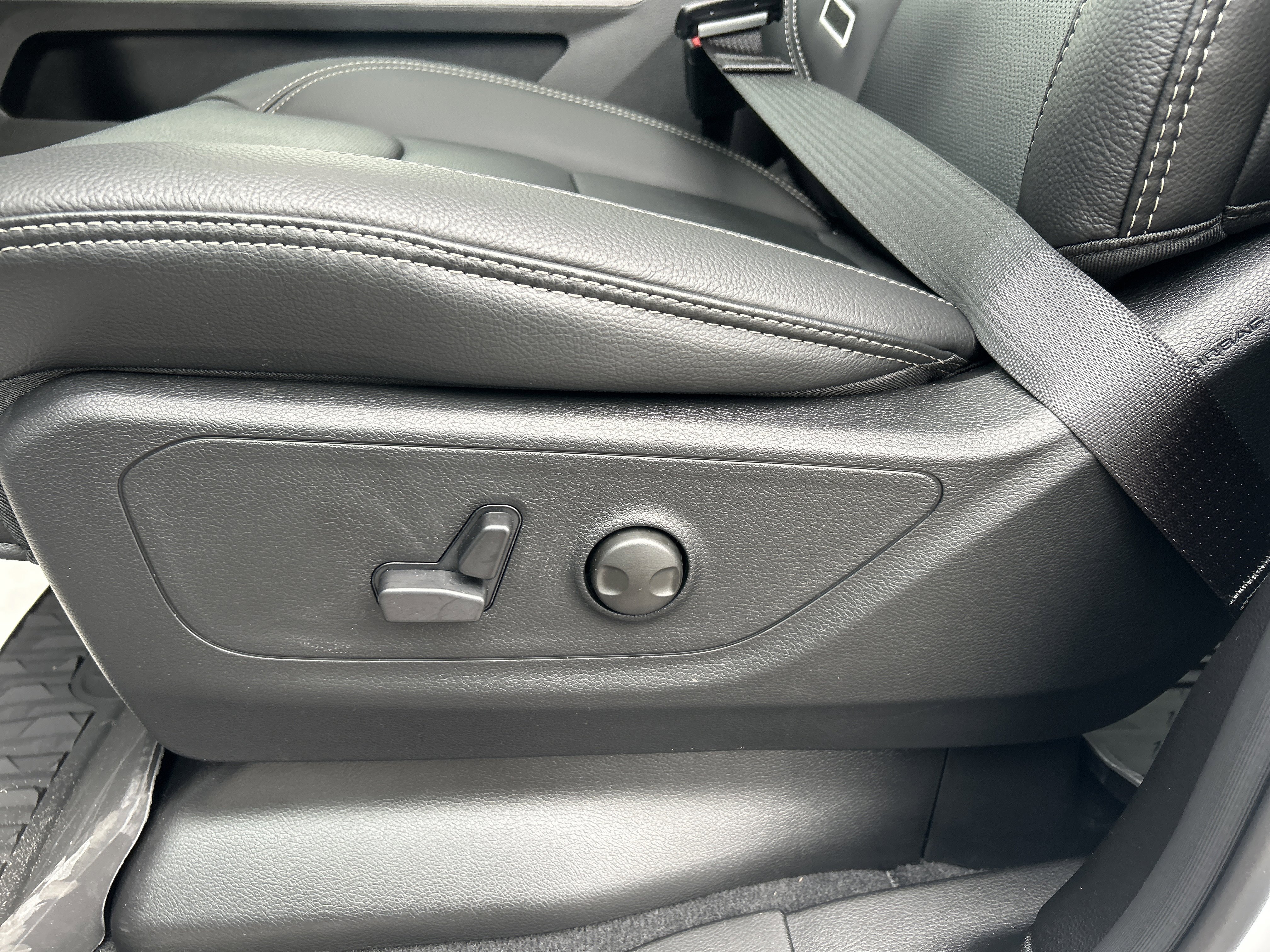 New 2026 RAM 1500 Rebel image 17