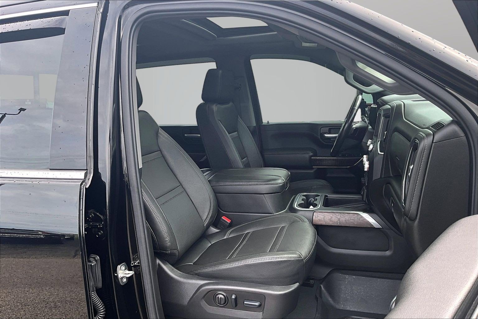 Used 2023 GMC Sierra 2500 Denali w/ Denali Ultimate Package AWD/4WD image 7