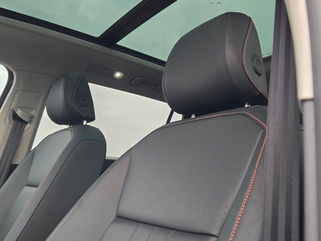 Used 2024 Volkswagen Tiguan Wolfsburg Edition image 3