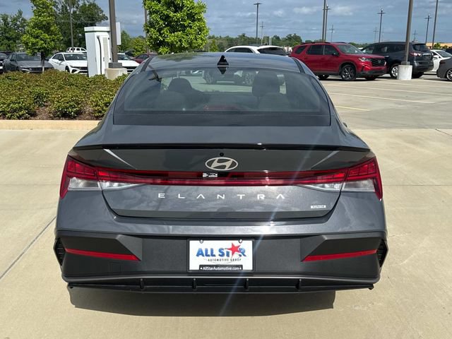 New 2026 Hyundai Elantra SEL FWD image 9