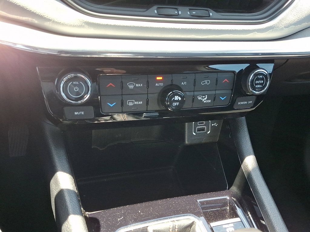 Used 2022 Jeep Compass Limited AWD/4WD image 29
