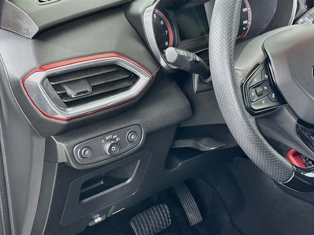 Used 2023 Chevrolet TrailBlazer RS w/ Convenience Package FWD image 10