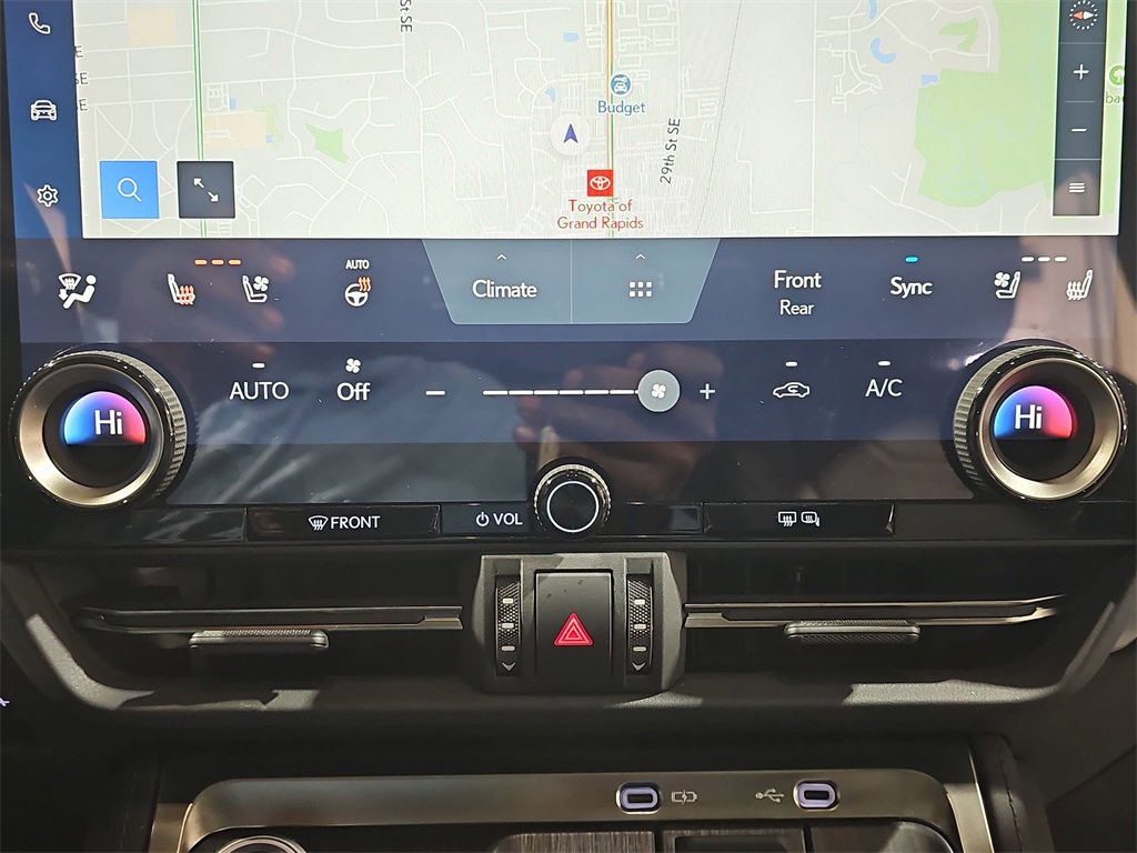 Used 2024 Lexus GX 550 image 22