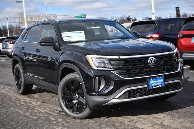 New 2026 Volkswagen Atlas Cross Sport SE image 2