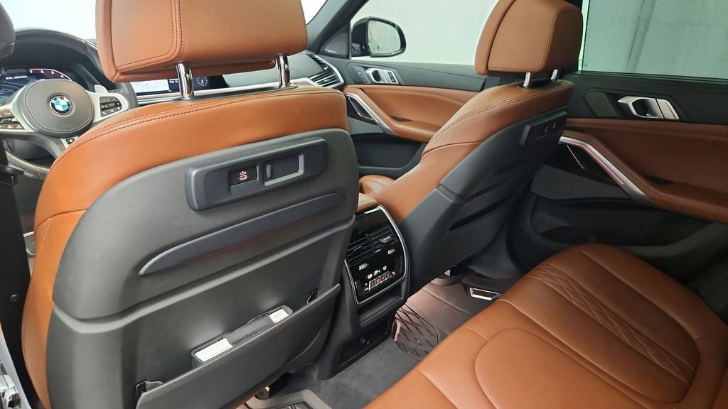 Used 2021 BMW X6 M50i w/ Executive Package AWD/4WD image 37