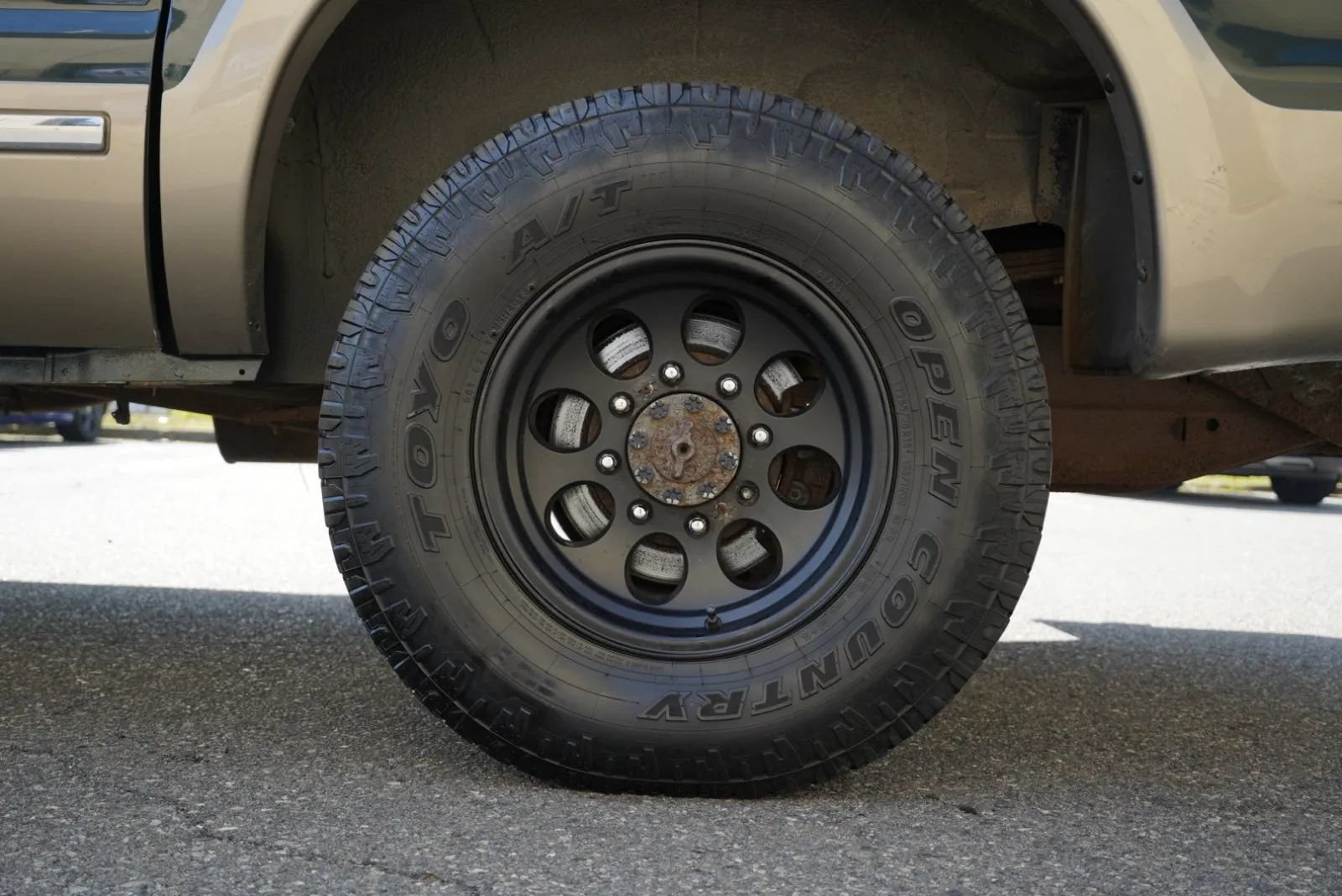 Used 2002 Ford Excursion Limited AWD/4WD image 15