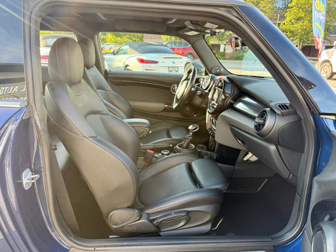 Used 2014 MINI Cooper 2-Door Hardtop FWD image 18