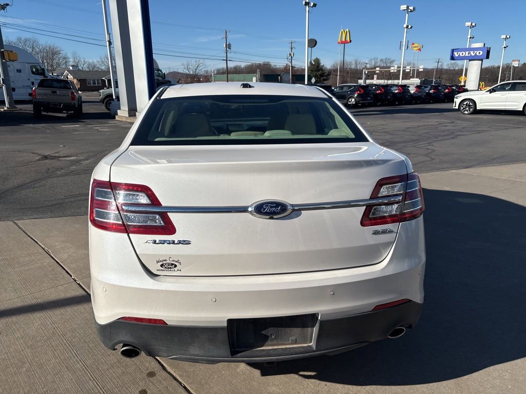 Used 2016 Ford Taurus SEL w/ Equipment Group 201A image 7