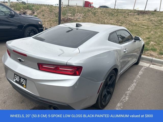 Used 2018 Chevrolet Camaro LT RWD image 4