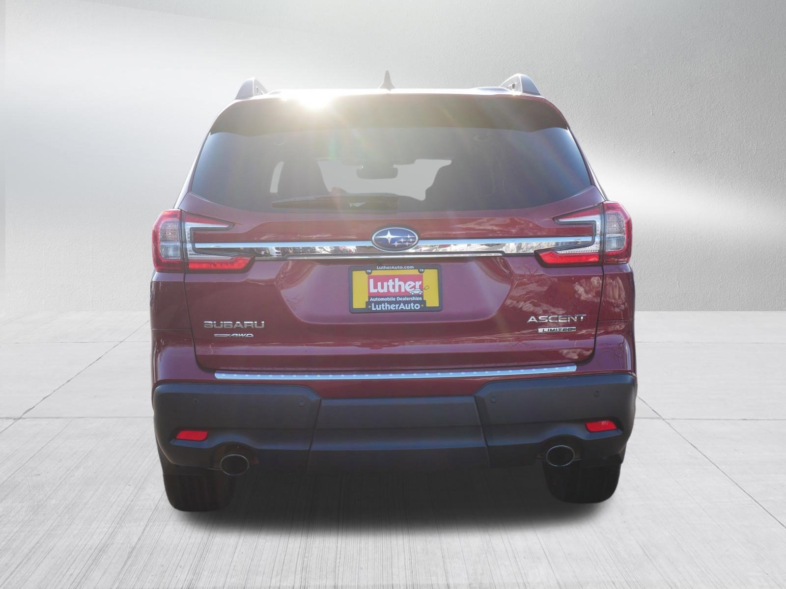 Used 2023 Subaru Ascent Limited image 6