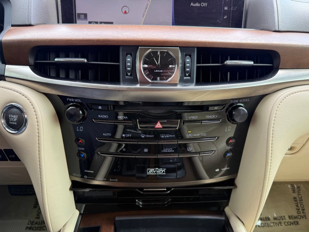 Used 2017 Lexus LX 570 4WD w/ Luxury Package image 32
