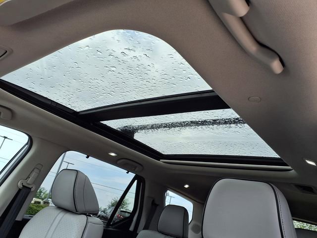 Used 2025 Honda Pilot Elite image 6