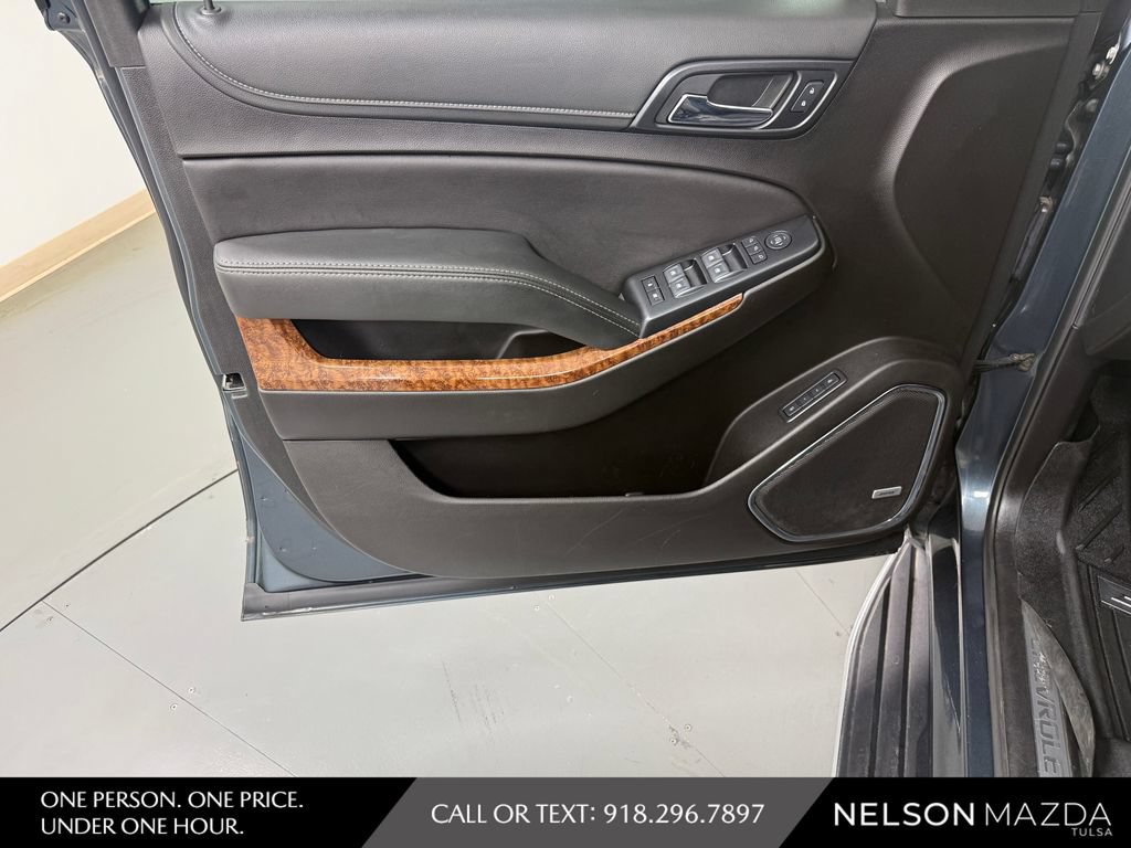 Used 2019 Chevrolet Tahoe Premier AWD/4WD image 19