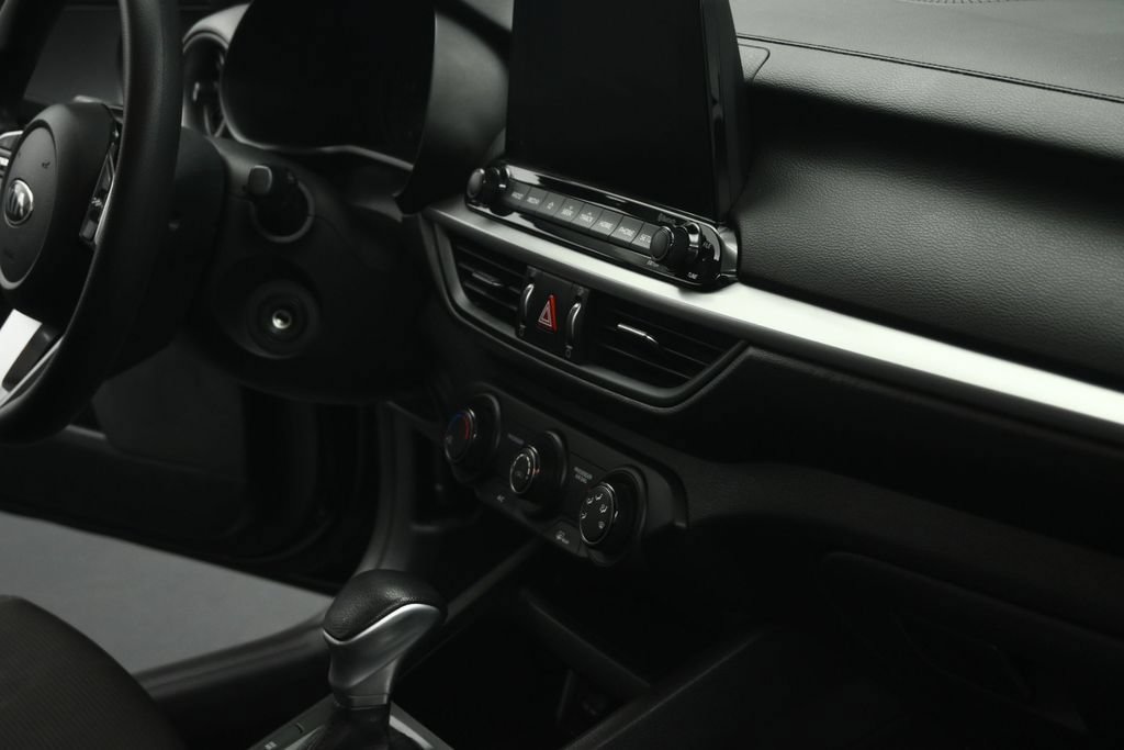 Used 2020 Kia Forte LXS FWD image 55