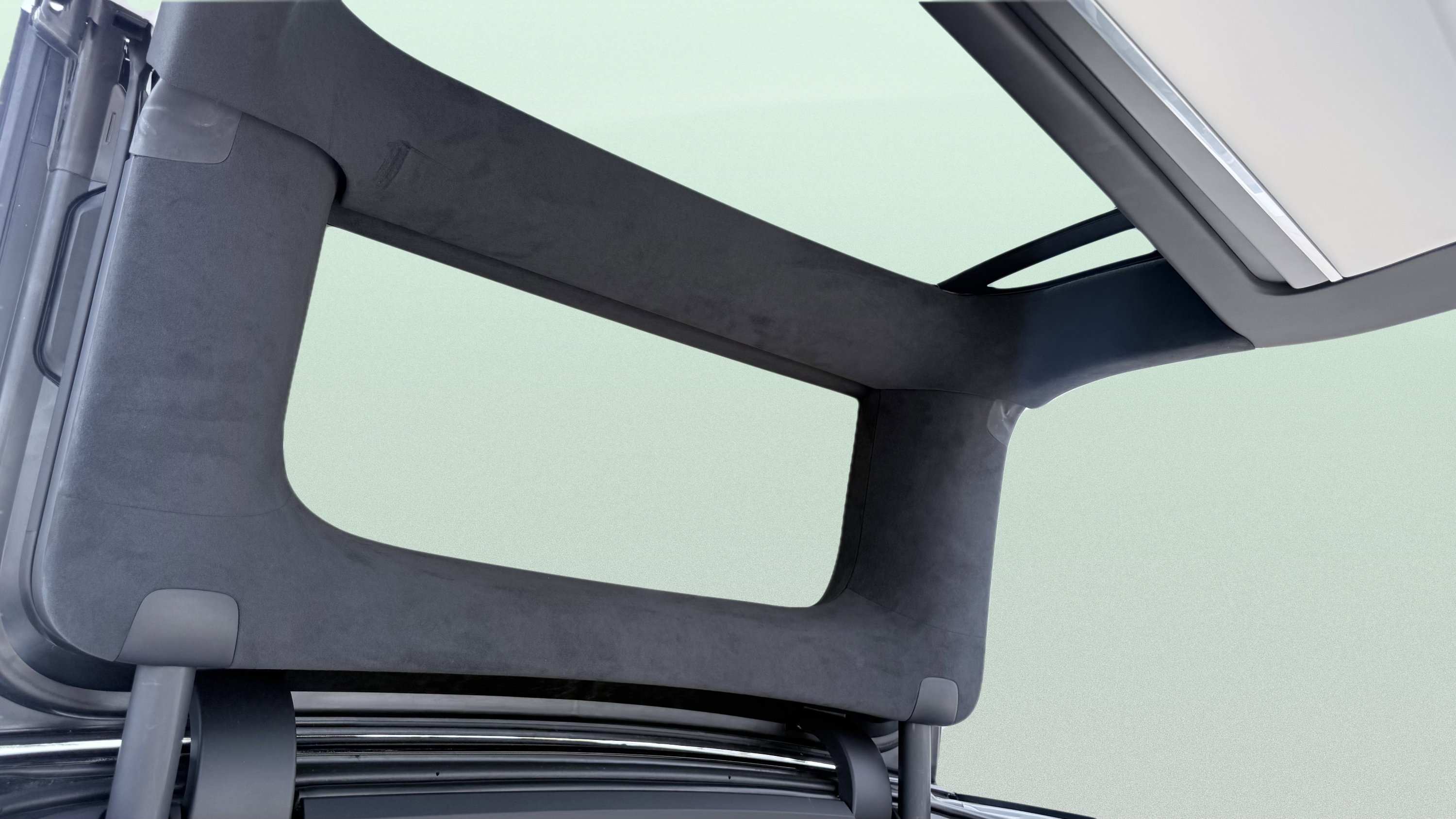 Used 2024 Tesla Model X Plaid image 42