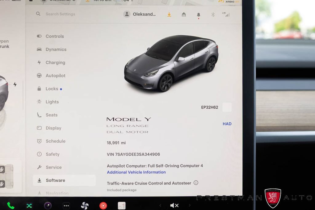 Used 2025 Tesla Model Y Long Range AWD/4WD image 12