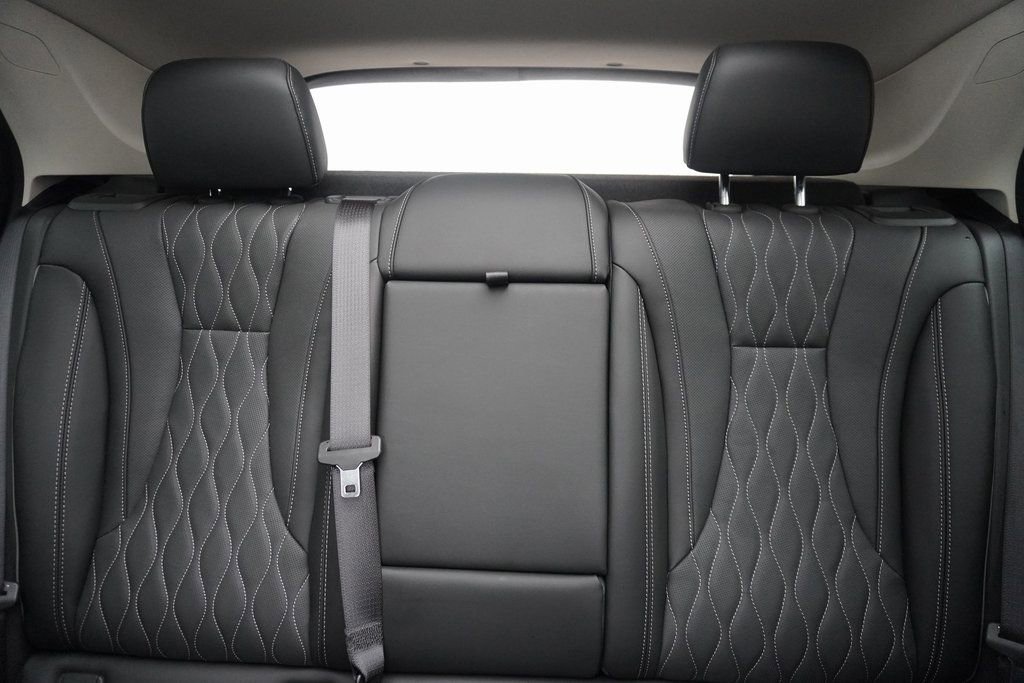 Used 2022 Buick Envision Avenir w/ Safety Package image 34