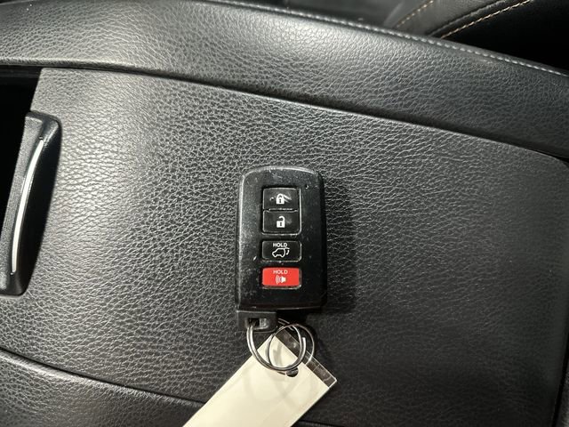 Used 2017 Toyota Highlander XLE image 33