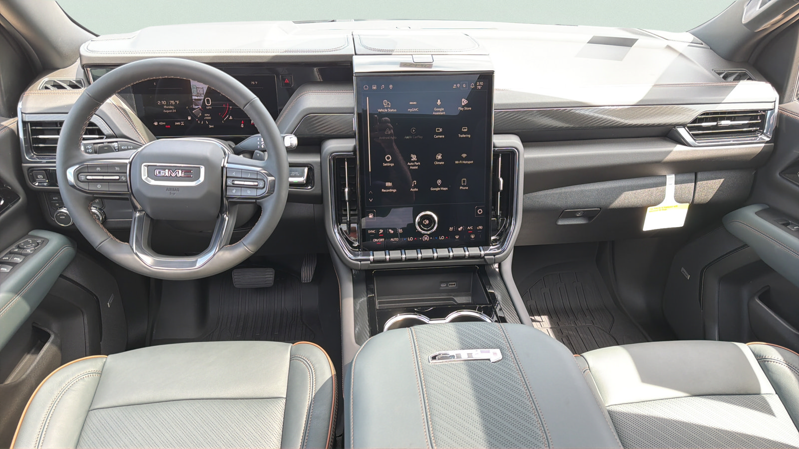 New 2026 GMC Yukon AT4 w/ LPO, Floor Liner Package AWD/4WD image 13