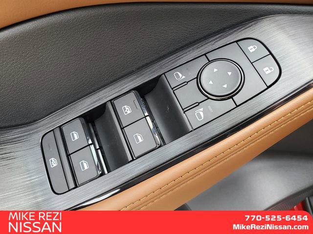 New 2026 Nissan Rogue Platinum AWD/4WD image 13