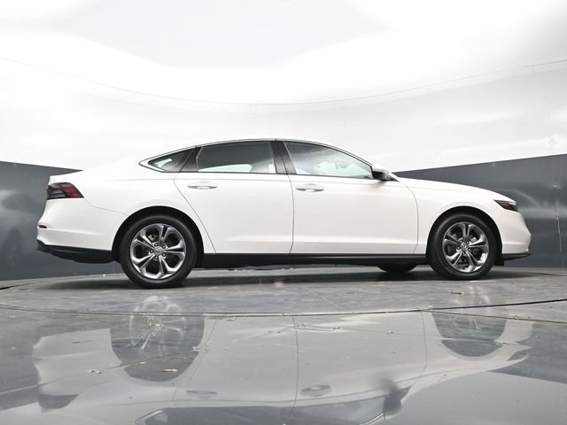 Used 2024 Honda Accord EX image 31