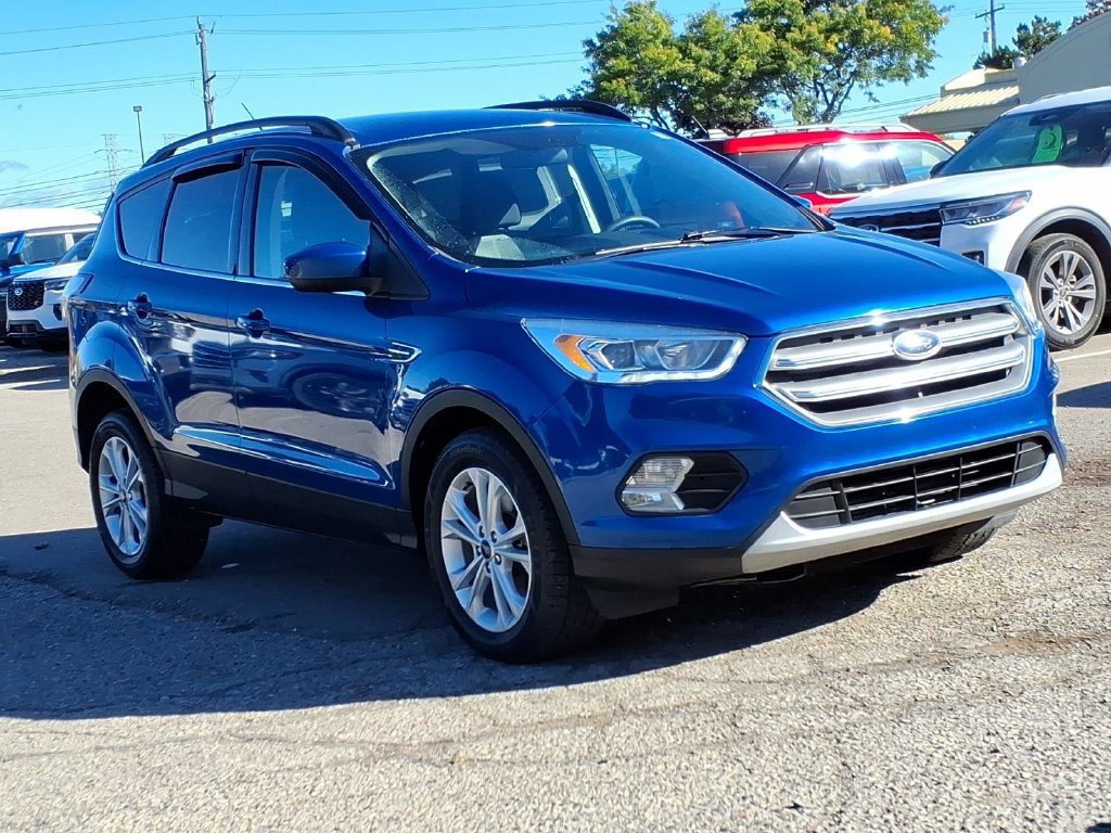 Used 2017 Ford Escape SE w/ Equipment Group 201A FWD image 7