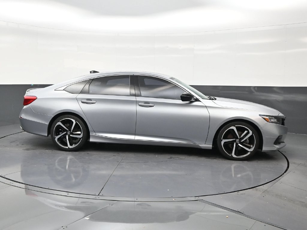 Used 2022 Honda Accord Sport image 6