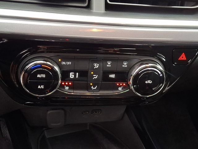 Used 2024 Chevrolet Trax ACTIV w/ Sunroof Package FWD image 28