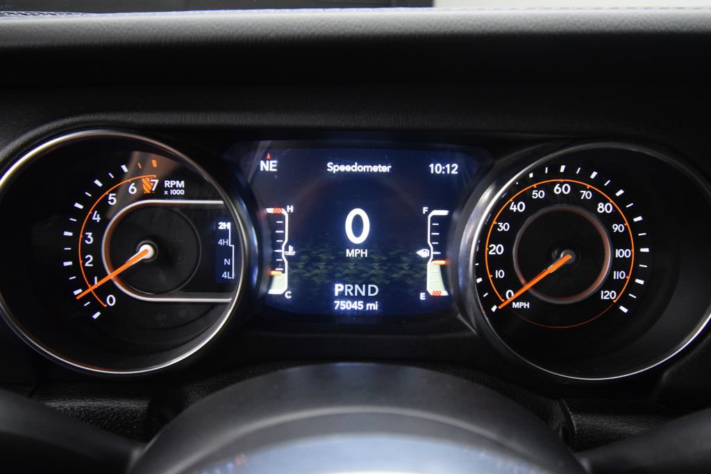 Used 2021 Jeep Wrangler Unlimited Sahara AWD/4WD image 20