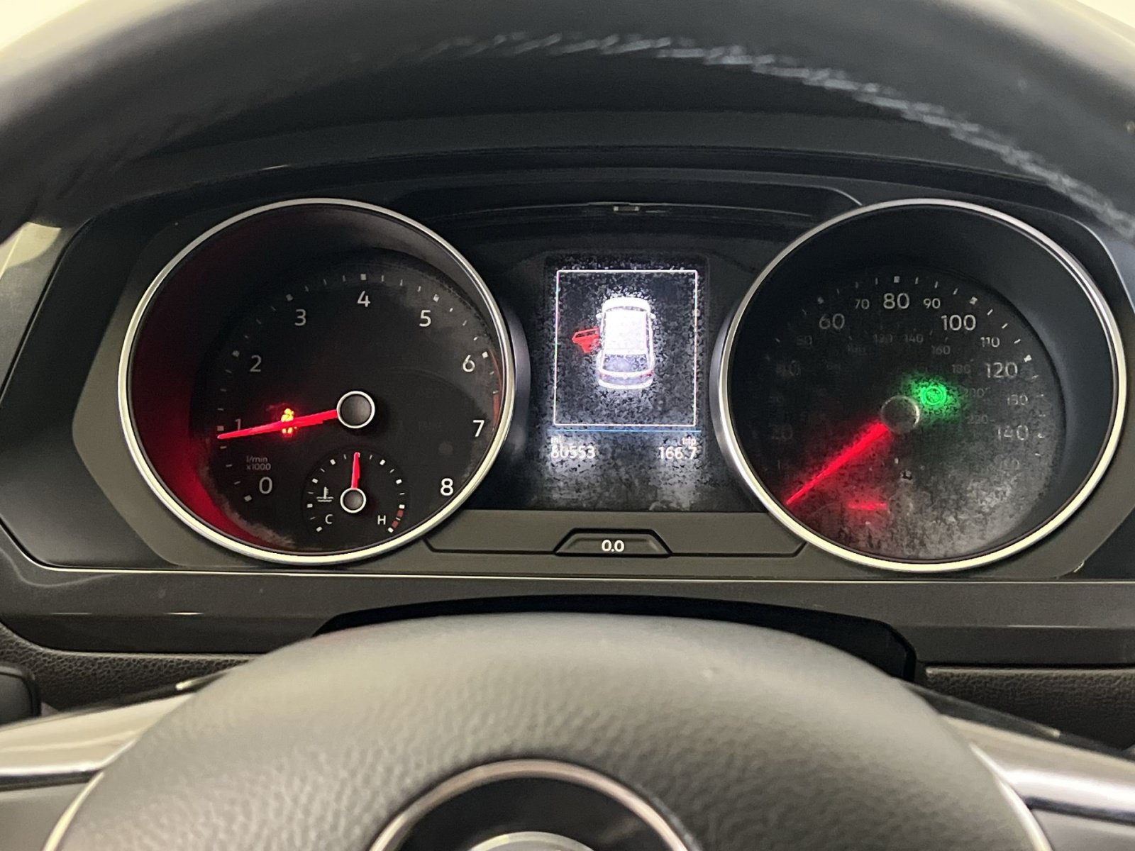 Used 2018 Volkswagen Tiguan SE AWD/4WD image 16