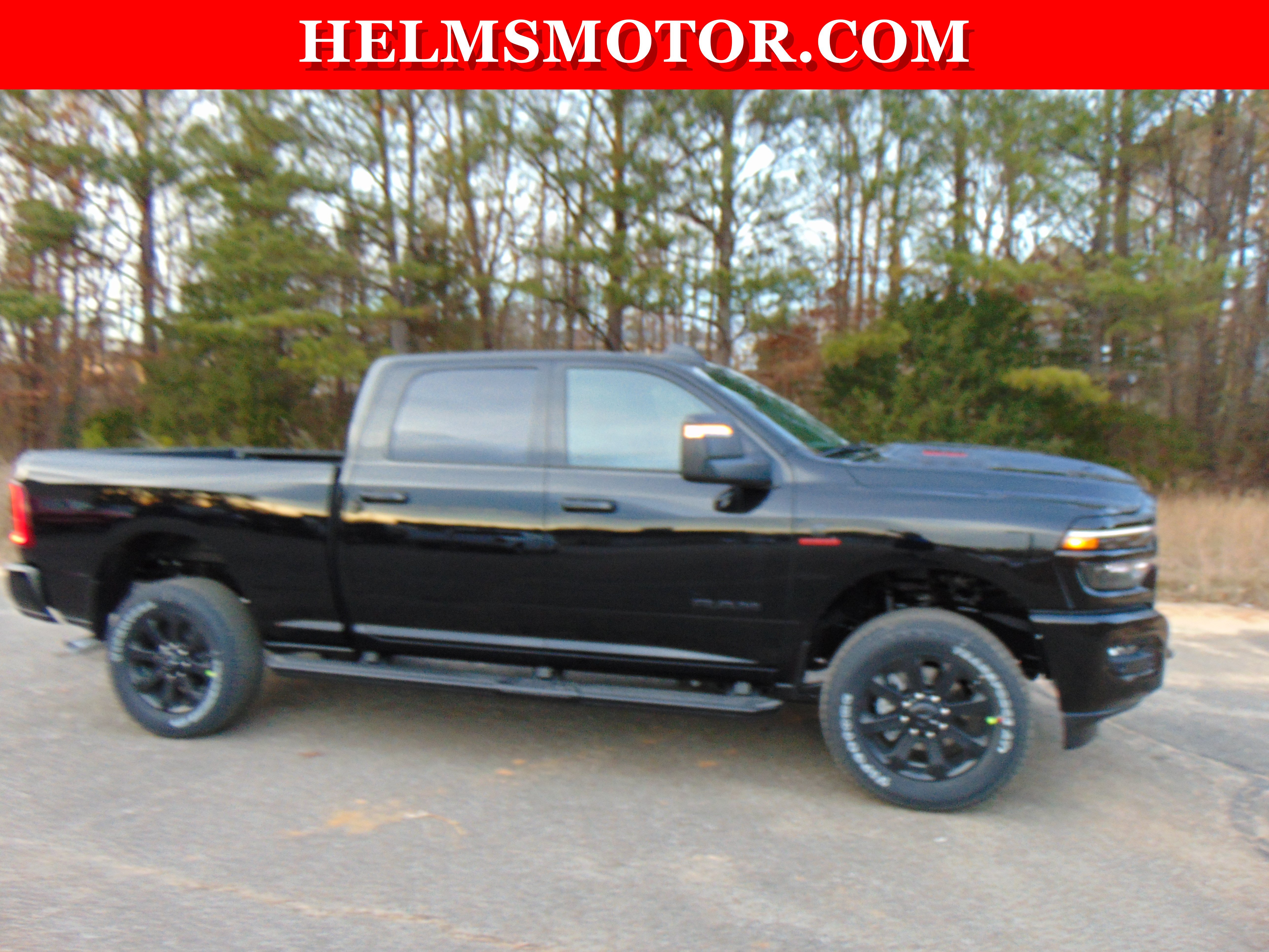 New 2026 RAM 2500 Laramie AWD/4WD image 14