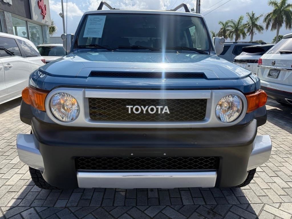 Used 2012 Toyota FJ Cruiser 4WD image 2