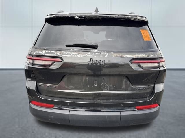 Used 2023 Jeep Grand Cherokee L Limited w/ Black Appearance Package image 3
