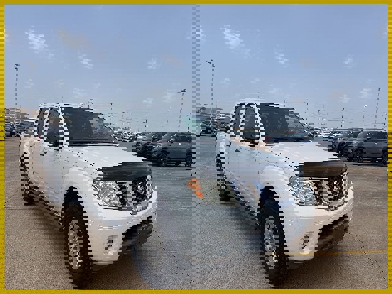 Used 2013 Nissan Frontier SV w/ SV Value Truck Pkg RWD image 1