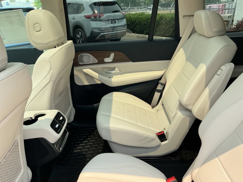 New 2026 Mercedes-Benz GLS 450 4MATIC image 24