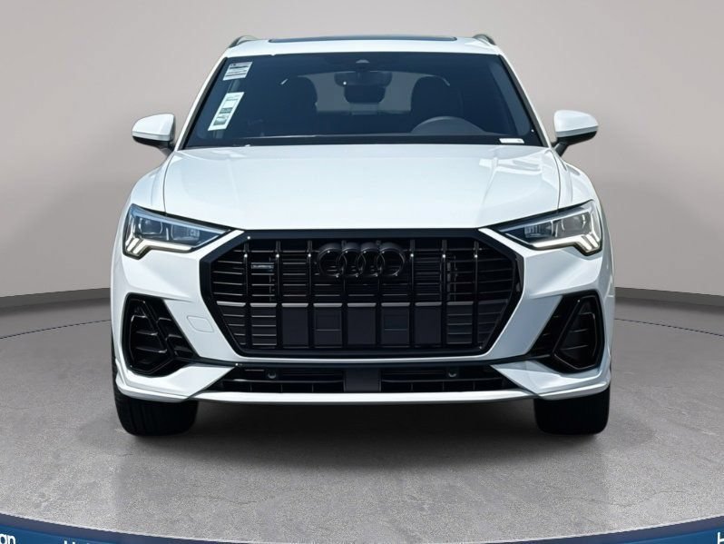 Certified 2025 Audi Q3 2.0T Premium w/ Convenience Package AWD/4WD image 3