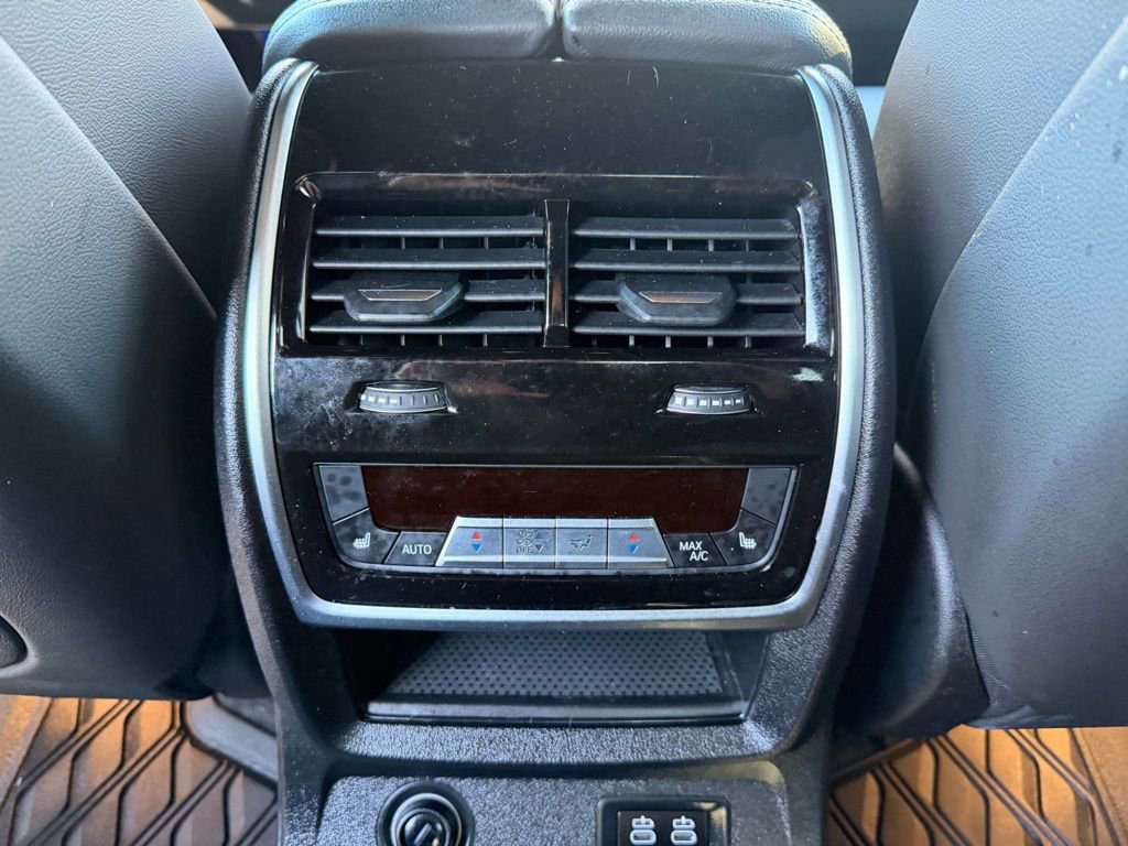 Used 2019 BMW X7 xDrive50i w/ M Sport Package image 13