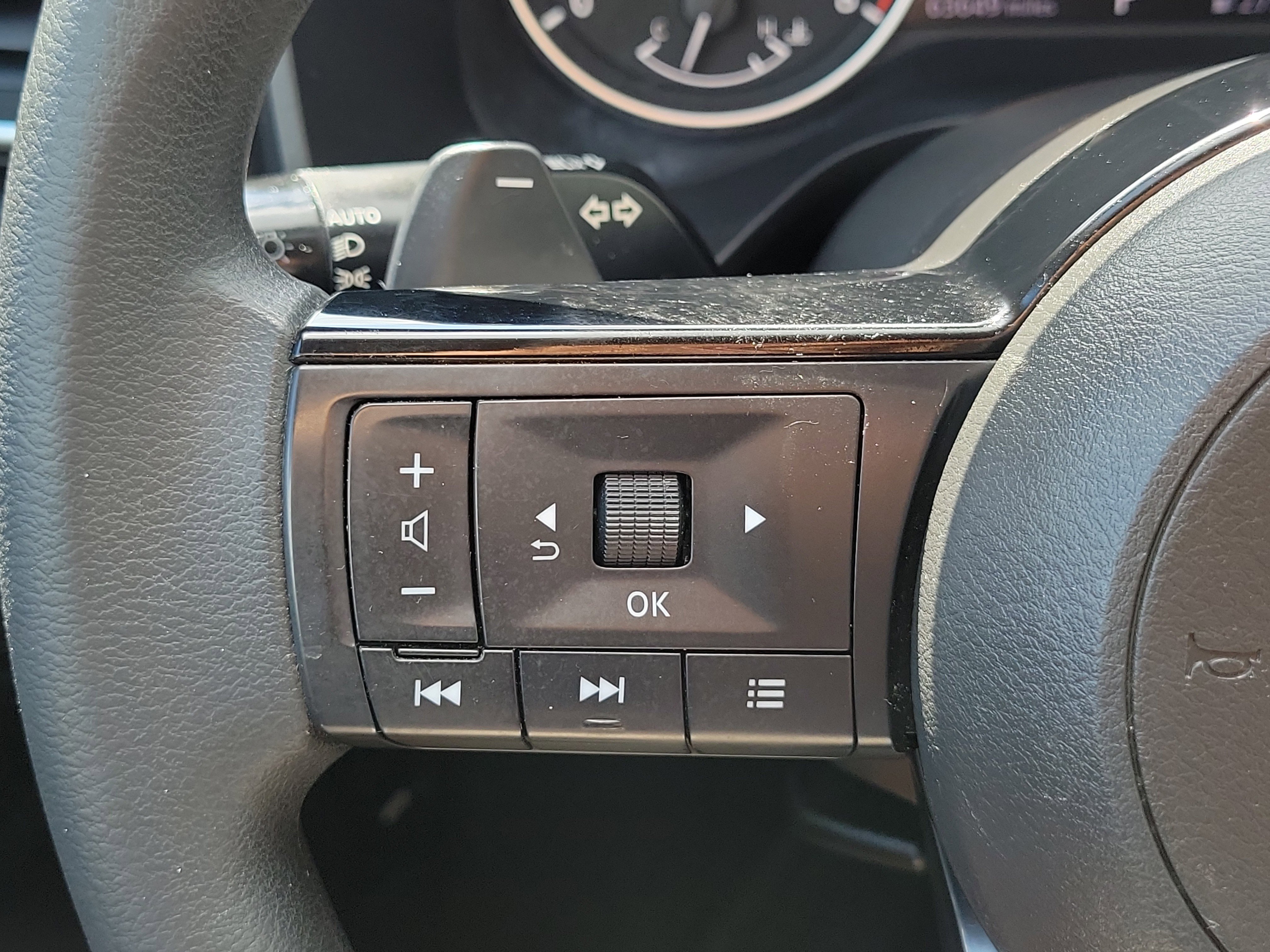Used 2021 Nissan Rogue S AWD/4WD image 21