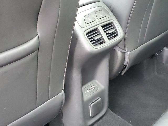 Used 2023 Buick Envision Avenir AWD/4WD image 32
